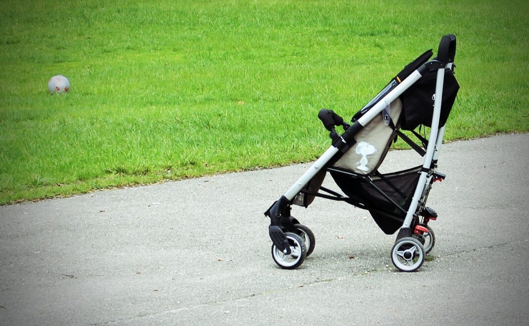 Kinderwagen durch Gewinnspiel